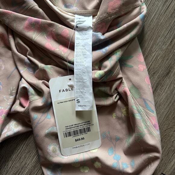 NWT Fabletics Ultra High-Waisted Pure-luxe 7/8 Leggings Size S Granola Girl - Picture 5 of 7